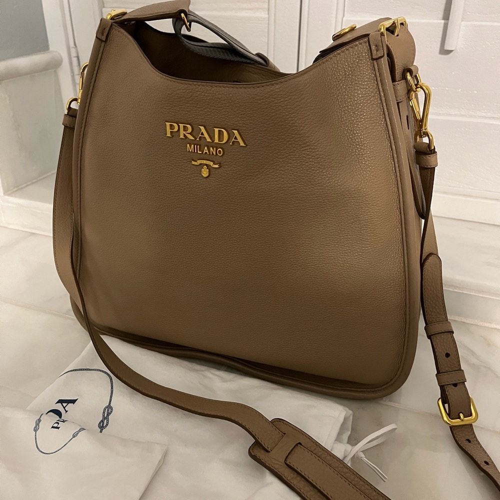 Prada Daino, large